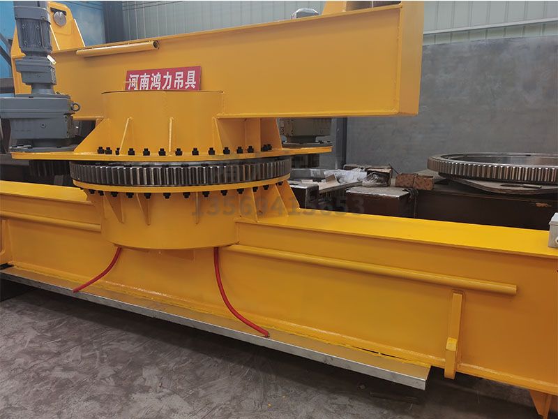 電動旋轉(zhuǎn)電磁掛梁吊具
